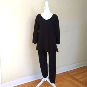 Marissa Olivia Black Honeycomb Patterned Top and Elastic Pants Set Size 1X